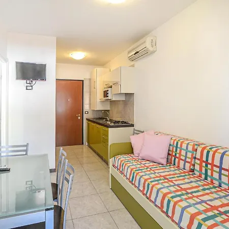 Lovely In With Kitchen *